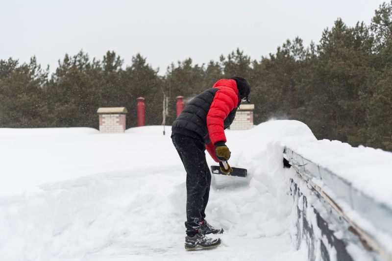 Seasonal Roofing Deals